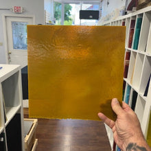 Load image into Gallery viewer, Y96 Opalescent Glass