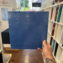 Load image into Gallery viewer, Y96 Opalescent Glass