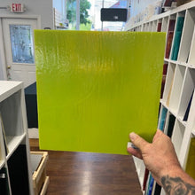 Load image into Gallery viewer, Y96 Opalescent Glass