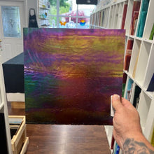 Load image into Gallery viewer, Y96 Iridized Glass