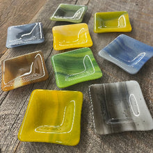 Load image into Gallery viewer, Studio Series Petite Accent Dish