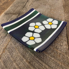 Load image into Gallery viewer, Fused Glass Friday (Spring Floral Plate)