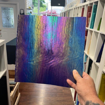 Y96 Iridized Glass