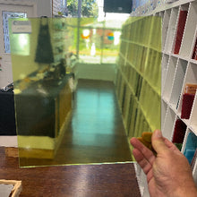 Load image into Gallery viewer, Oceanside Transparent (FR)