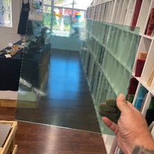 Load image into Gallery viewer, Oceanside Transparent (FR)