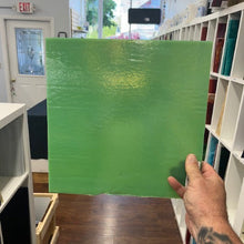 Load image into Gallery viewer, Y96 Opalescent Glass